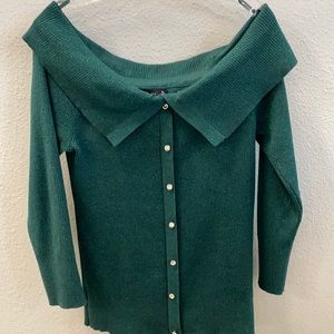New York Holiday Green Glazed Sz XL open shoulder sexy Sweater Brand New